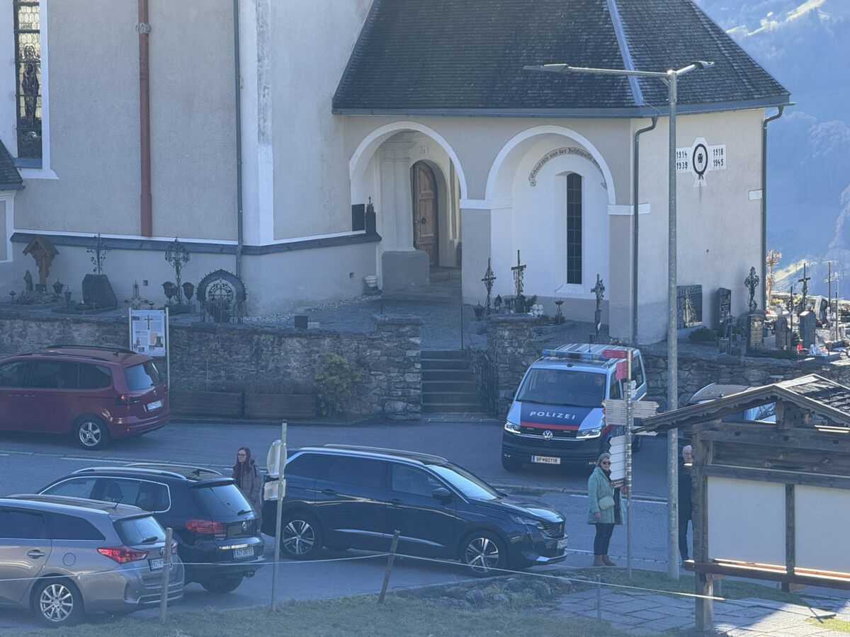 Die Polizei ist derzeit in Bartholomäberg mit verstärkter Präsenz unterwegs.⇒schad