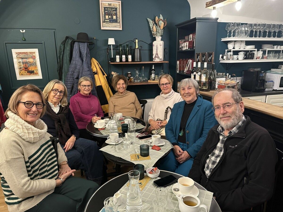 Die Sprachcafés bei Hélène Radl Barre erfreuen sich großer Beliebtheit.⇒Monika Bischof