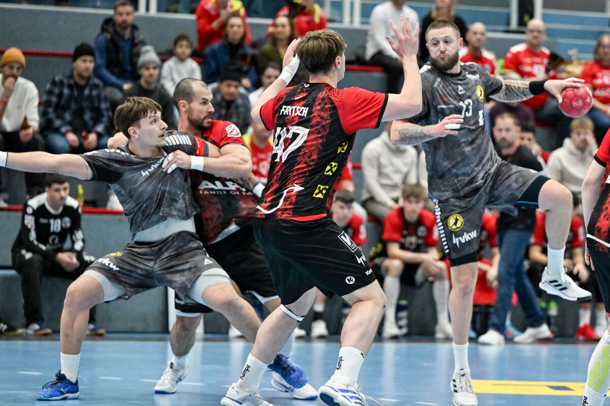 Egal ob HLA-Meisterliga oder Liga-Cup: Im Derby will weder Bregenz Handball noch der Alpla HC Hard verlieren. ⇒VN/Serra