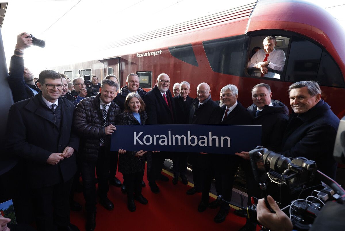 Ein bedeutender Augenblick: der Tunneldurchschlag am 14. August 2018.⇒ÖBB Franz Georg Pikl