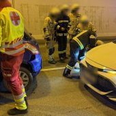 Unfall im Achraintunnel: Auto prallt gegen Asfinag-Fahrzeug