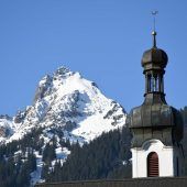 Glockenjubiläum am Feiertag