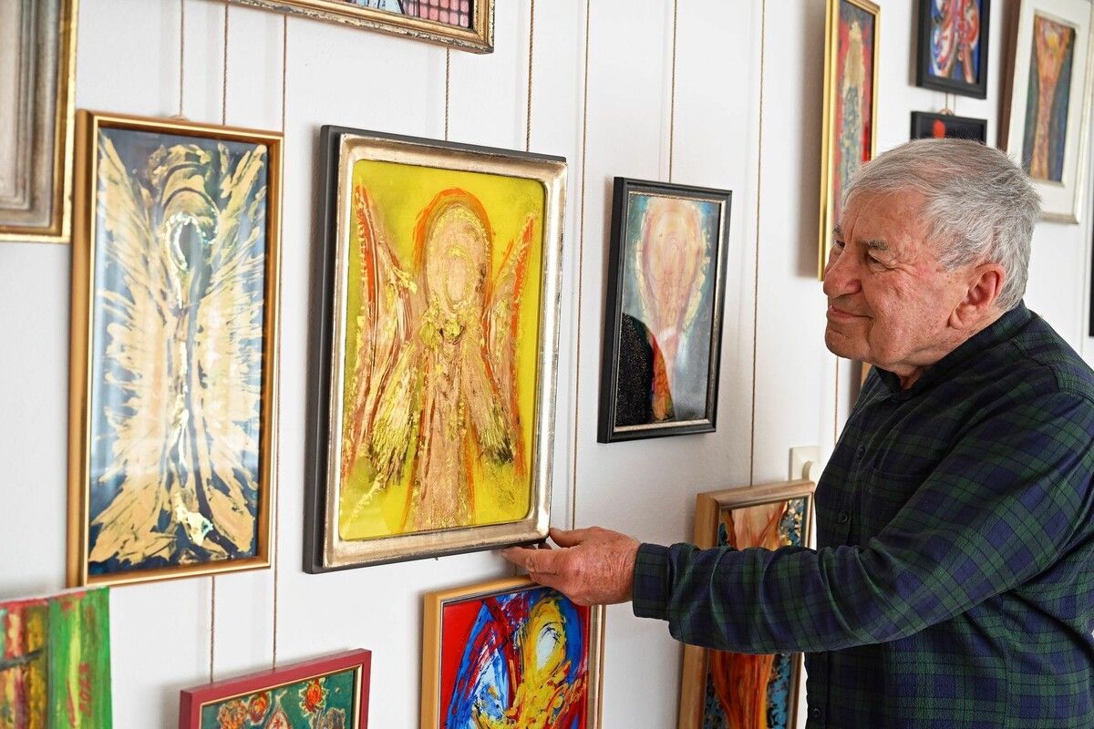 Engel sind Gerhard Winklers Lieblingsmotive – er hat unzählige gemalt.⇒Laurence Feider