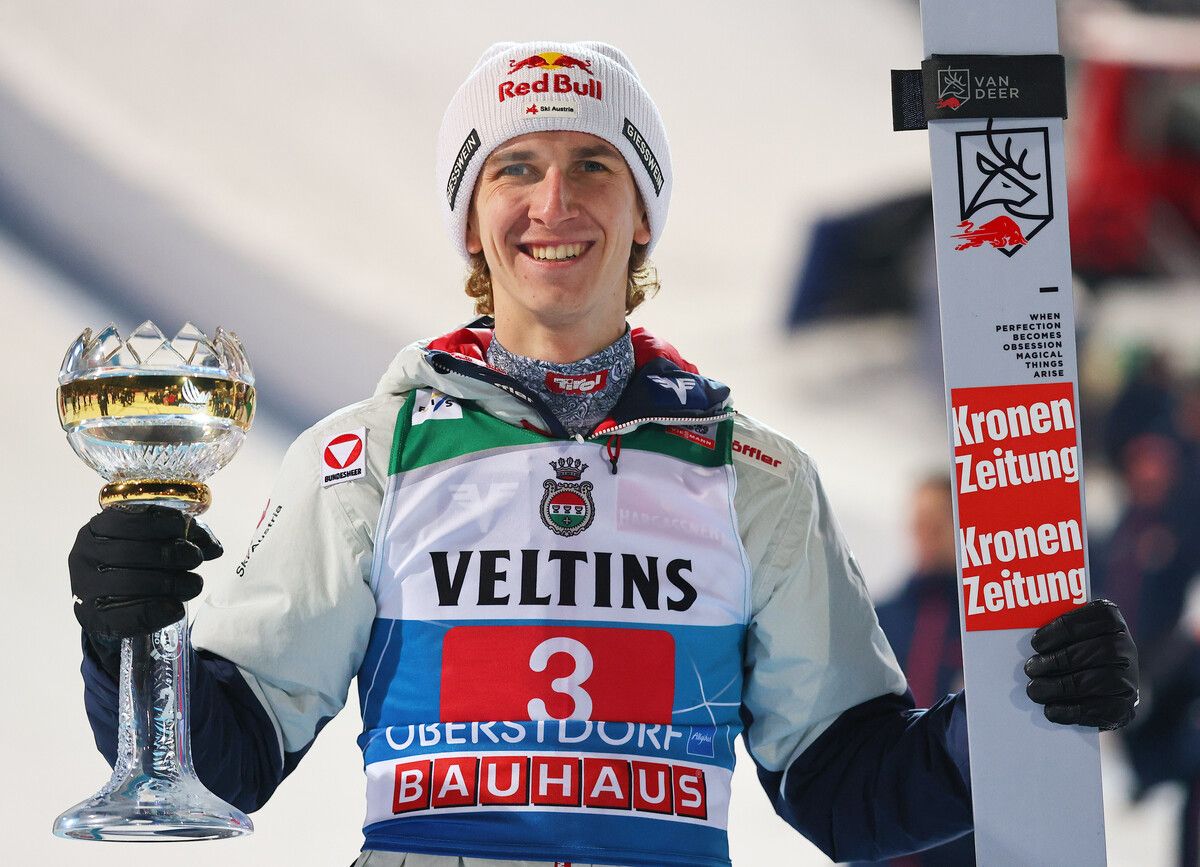 Daniel Tschofenig bei Tourneestart starker Zweiter. »C3