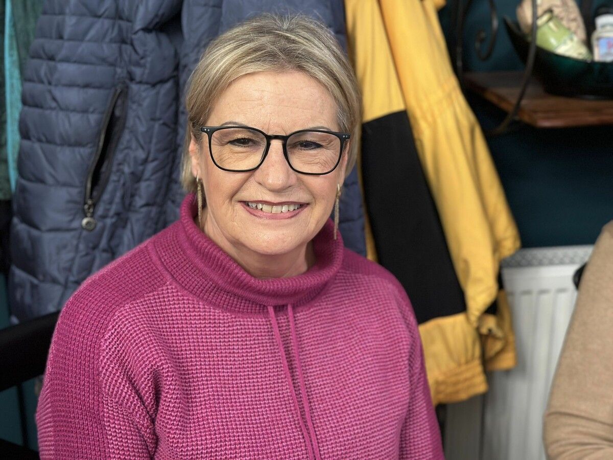 Ich fahre seit drei Jahren jeden Mittwoch zum Sprachcafé bei Hélène. Ich finde das Ambiente hier im Rendez-vous Délices exzellent, man fühlt sich wie in einer Bistro-Boutique in Frankreich. Heidi Spitz, Sevelen, Schweiz