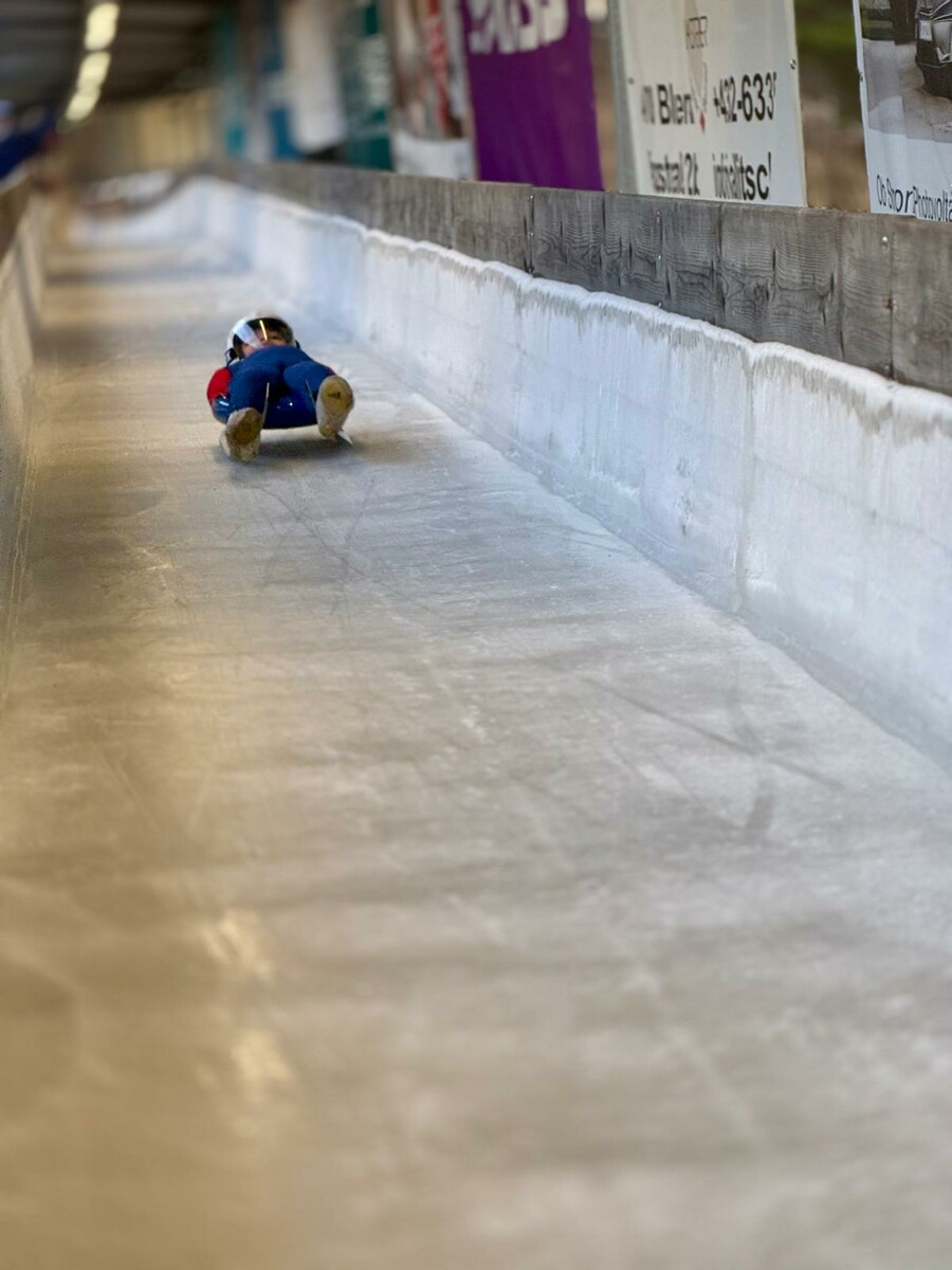 Im Eiskanal von Bludenz zeigten die heimischen Nachwuchsrodler:innen auf.⇒Koren