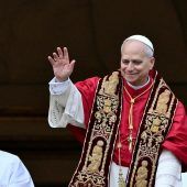 Papst mahnt zu Frieden: „Dröhnen der Waffen möge verstummen“