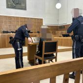 Betrunkene mit 2,8 Promille gegen Polizei