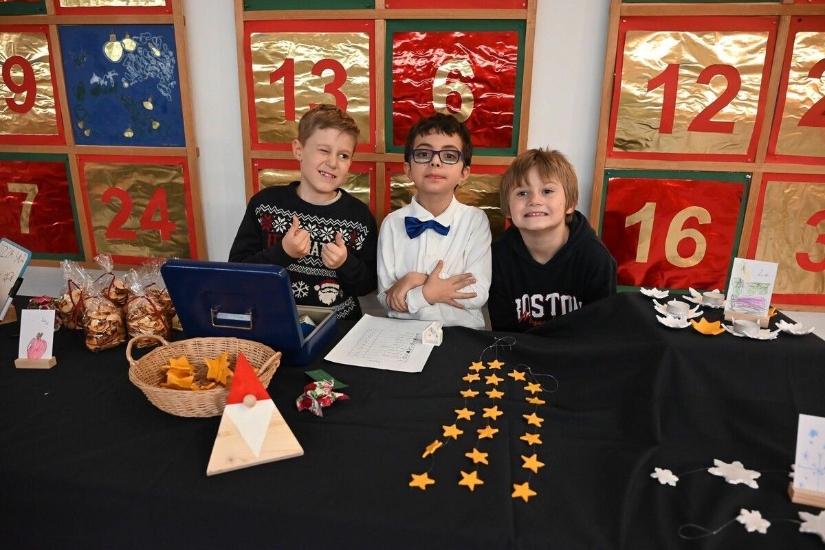 Lorenz, Ali und Luca verkauften ihre selbst gemachten Produkte.