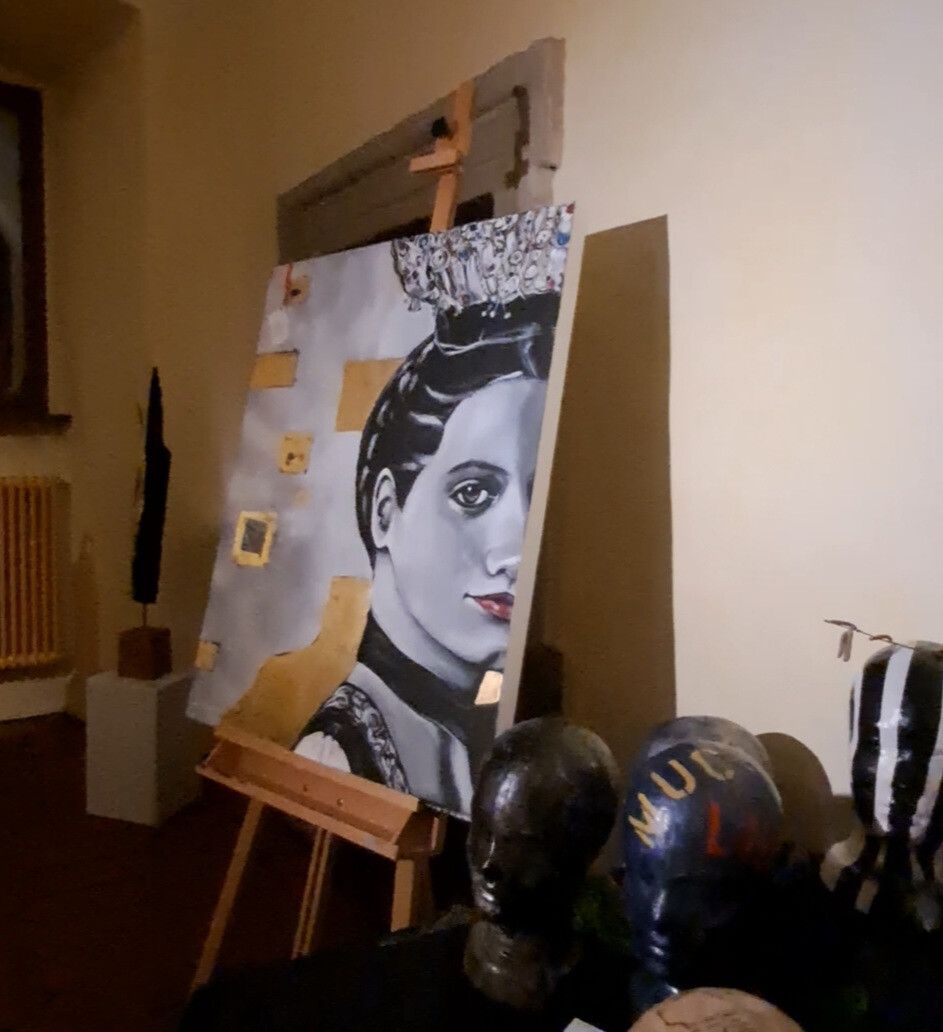 Mehrere Künstlerinnen und Künstler stellen gemeinsam im Palast zu Hohenems aus. ⇒Veranstalter