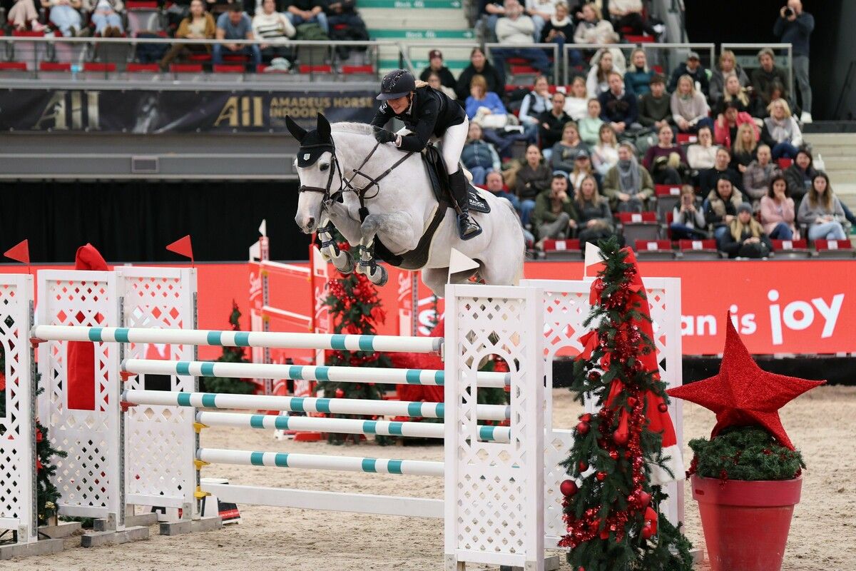 Mit ihrem Pferd Colestus Cambridge gab es Rang drei für Katharina Rhomberg.⇒oneklickfoto