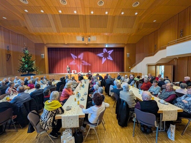 Lieder, Geschichten und leuchtende Augen prägten den Nikolausnachmittag beim PV Ludesch. ⇒PV Ludesch