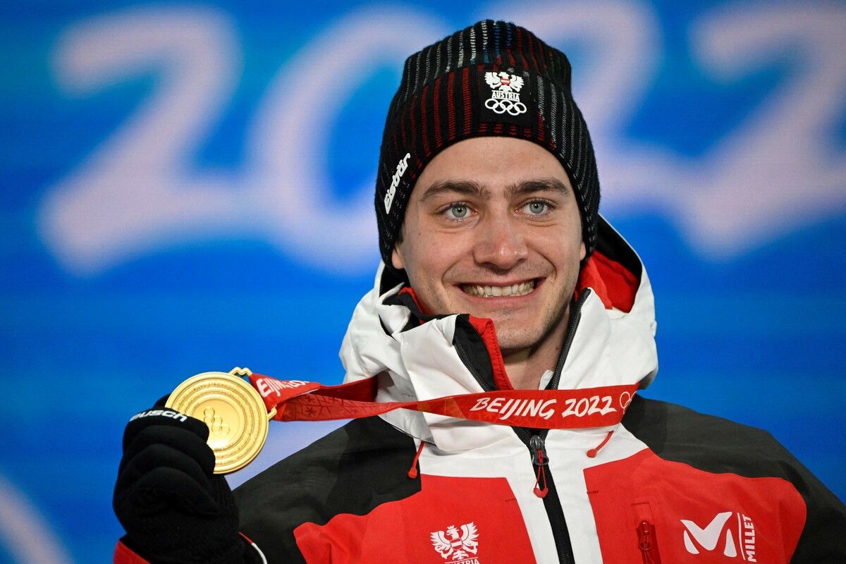 Neun Jahre nach der Matura kürte sich Alessandro „Izzy“ Hämmerle 2022 in Peking zum Olympiasieger im Snowboardcross. ⇒GEPA