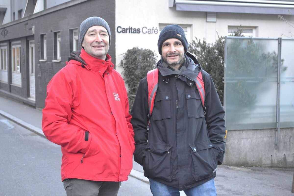 Peter Wieser und Peter Pfeifer bei einer der täglich sechs Streetwork-Runden.⇒Kager