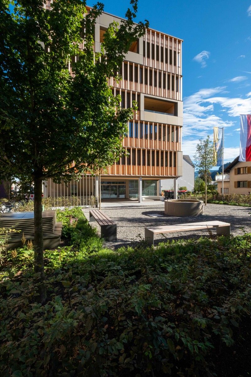 Restkosten des Rathausneubaus schlagen 2026 noch zu Buche.⇒Stadt