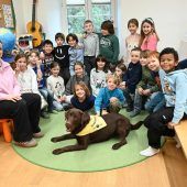 Große Freude um Schulhund Bobby