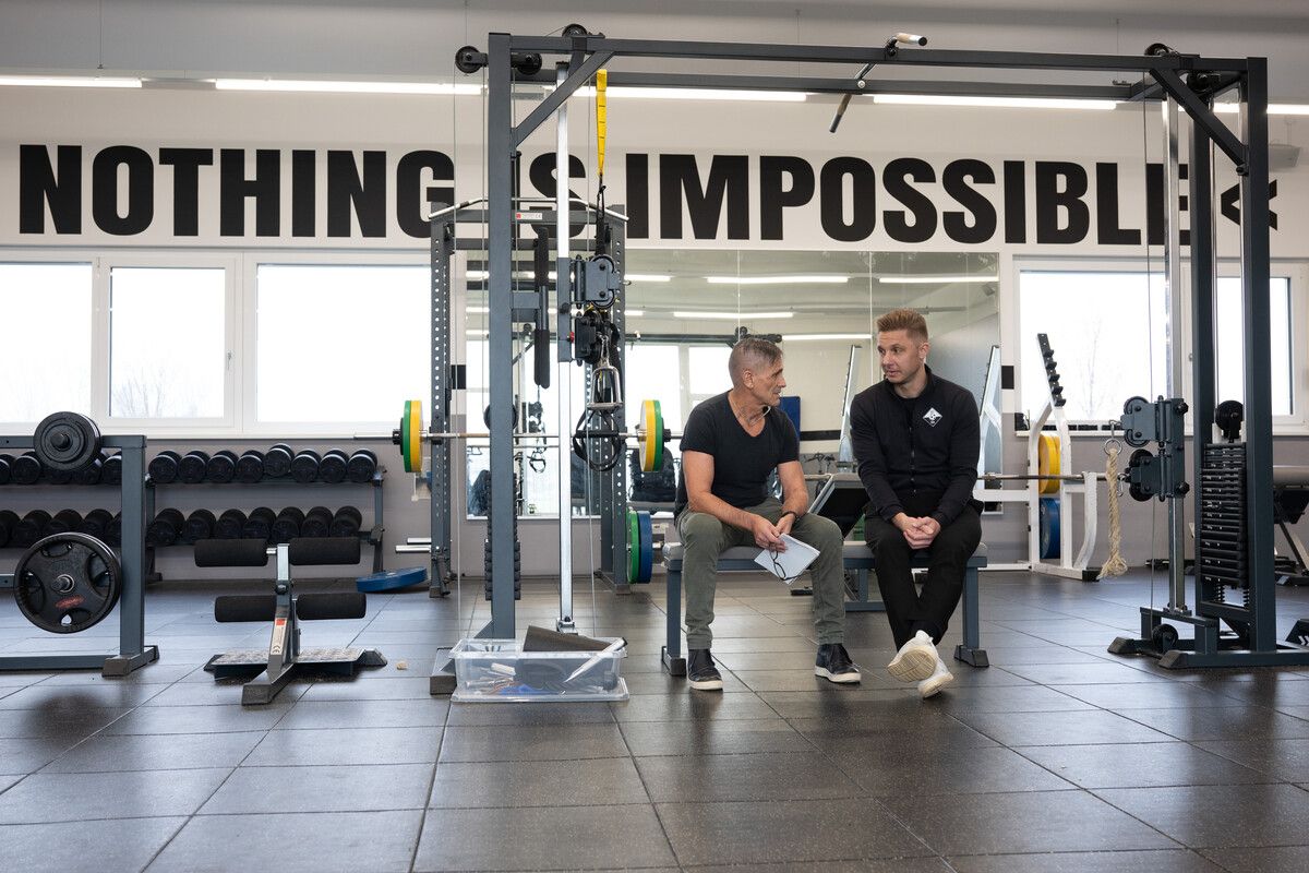 SCRA-Sportchef Philipp Netzer (r.) sprach mit VN-Sportchef Christian Adam über die abgelaufene Herbstsaison.⇒gepa/2, Serra