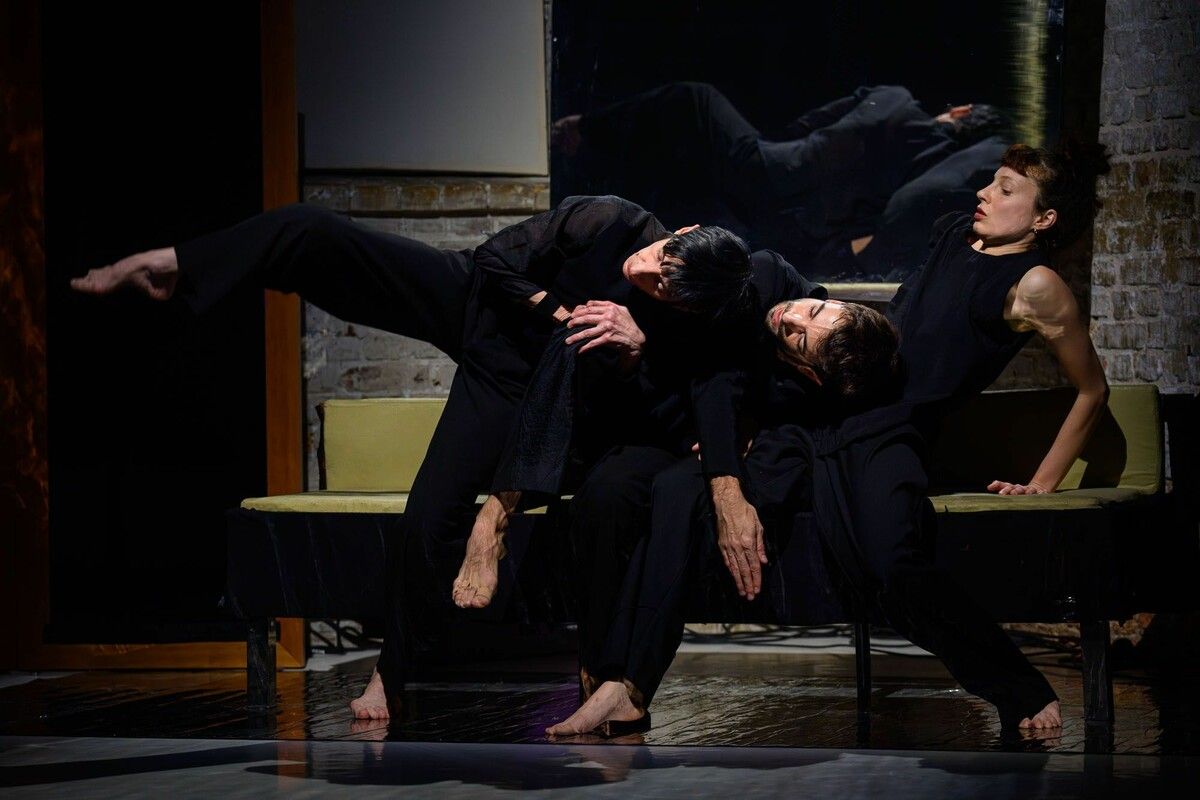 „sinnestaumel“ verbindet Körper, Raum und Musik zu einer Begegnung, die sinnlich und intensiv ist.⇒Phil Dera