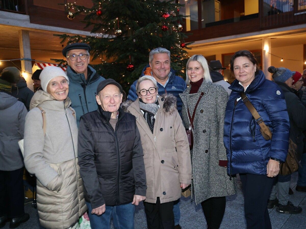 Trudi Tiefenthaler, KPV-Nofels-Obmann Werner Gopp, Vorgänger Robert Domig, OV Silvia Fröhle, StR. Bernhard Kiener, Abgeordnete Julia Berchtold und OV Elisabeth Pucher.⇒ame (5)