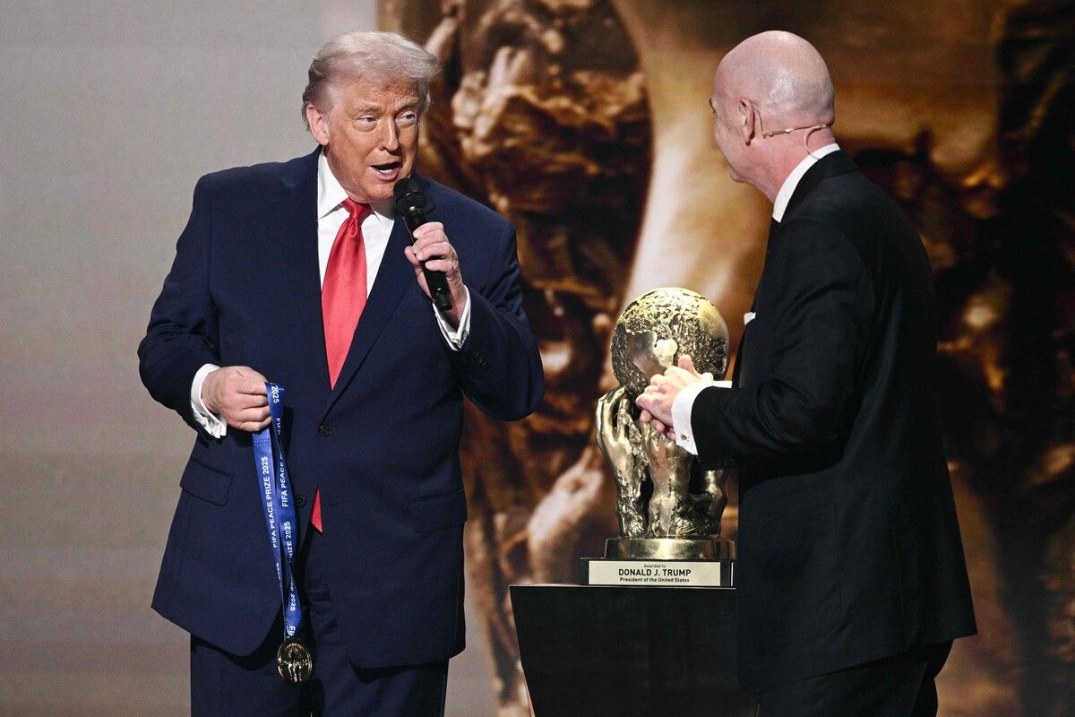 US-Präsident Donald Trump ist mit dem FIFA-Friedenspreis ausgezeichnet worden. Der 79-Jährige erhielt die neue Auszeichnung aus den Händen von FIFA-Chef Gianni Infantino. ⇒apa