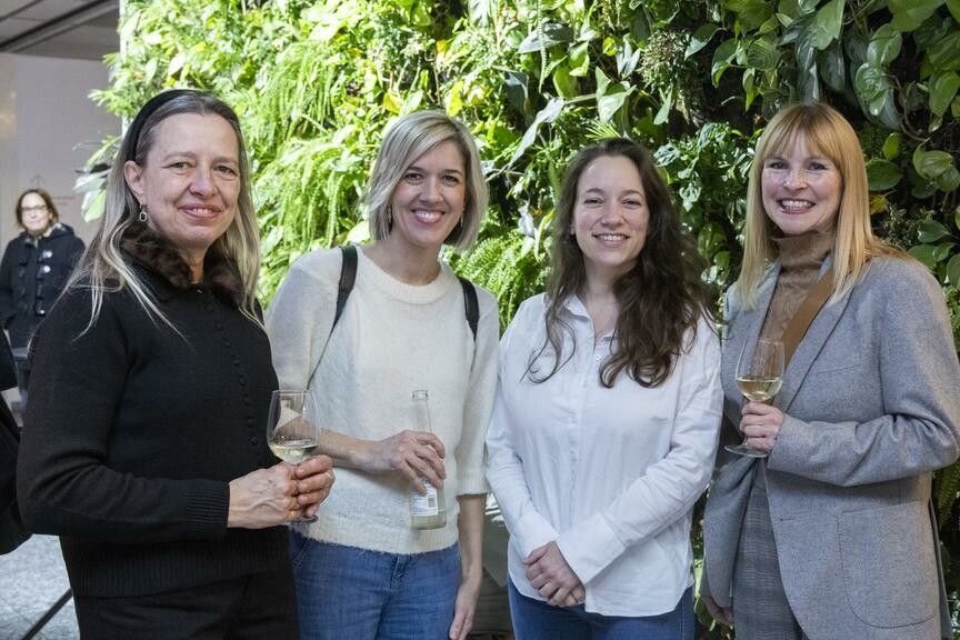 VN-Chefredakteurin Isabel Russ (2. v. r.) mit den freien Mitarbeiterinnen Laurence Feider (v. l.), Bernadette von Sontagh und Carmen Thurnher.