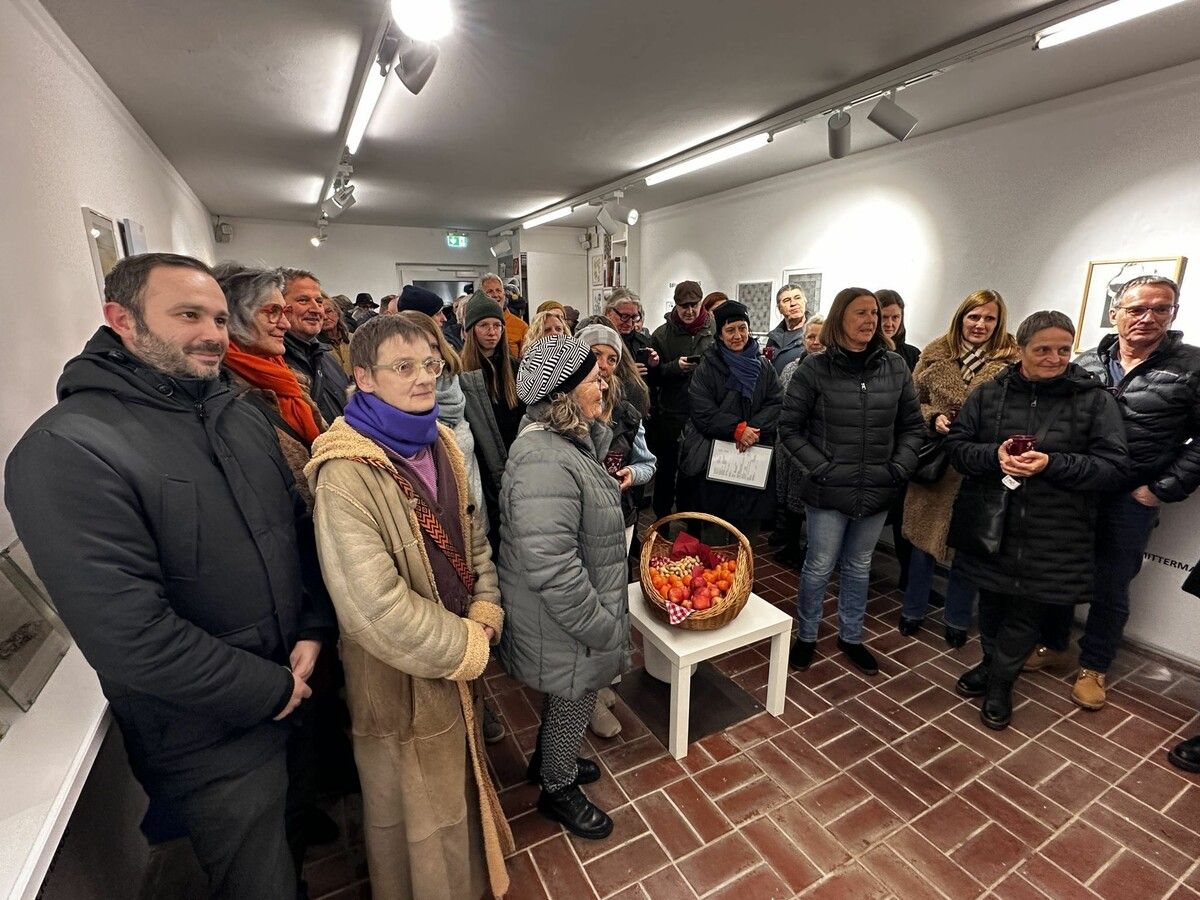Zahlreiche Besucherinnen und Besucher kamen zur Eröffnung von MiKuRa.