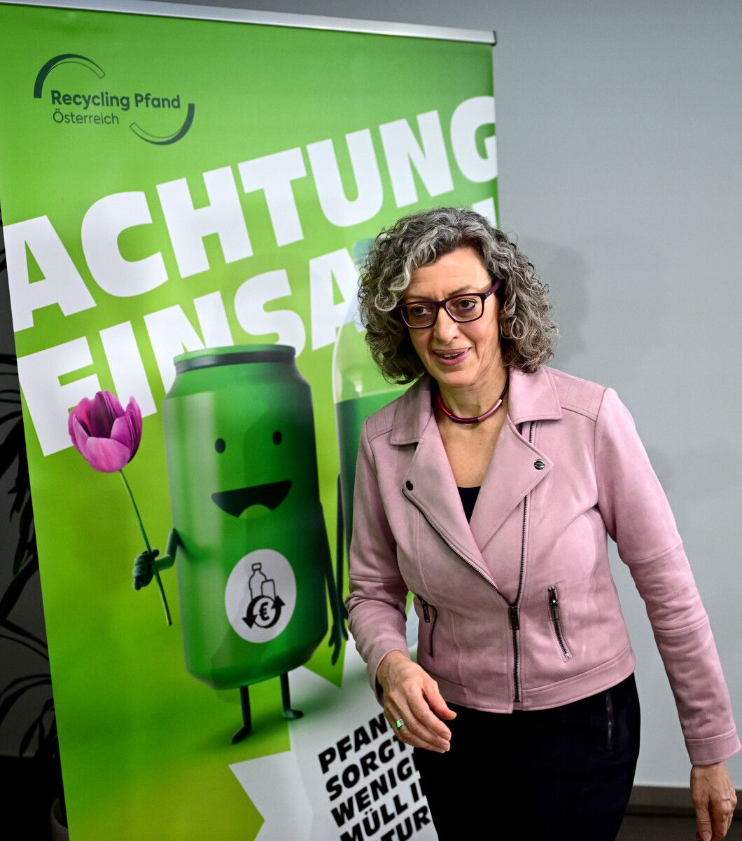 Acht von zehn Pfandgebinden finden den Weg zurück, erklärte Fiala.⇒APA/R. Schlager