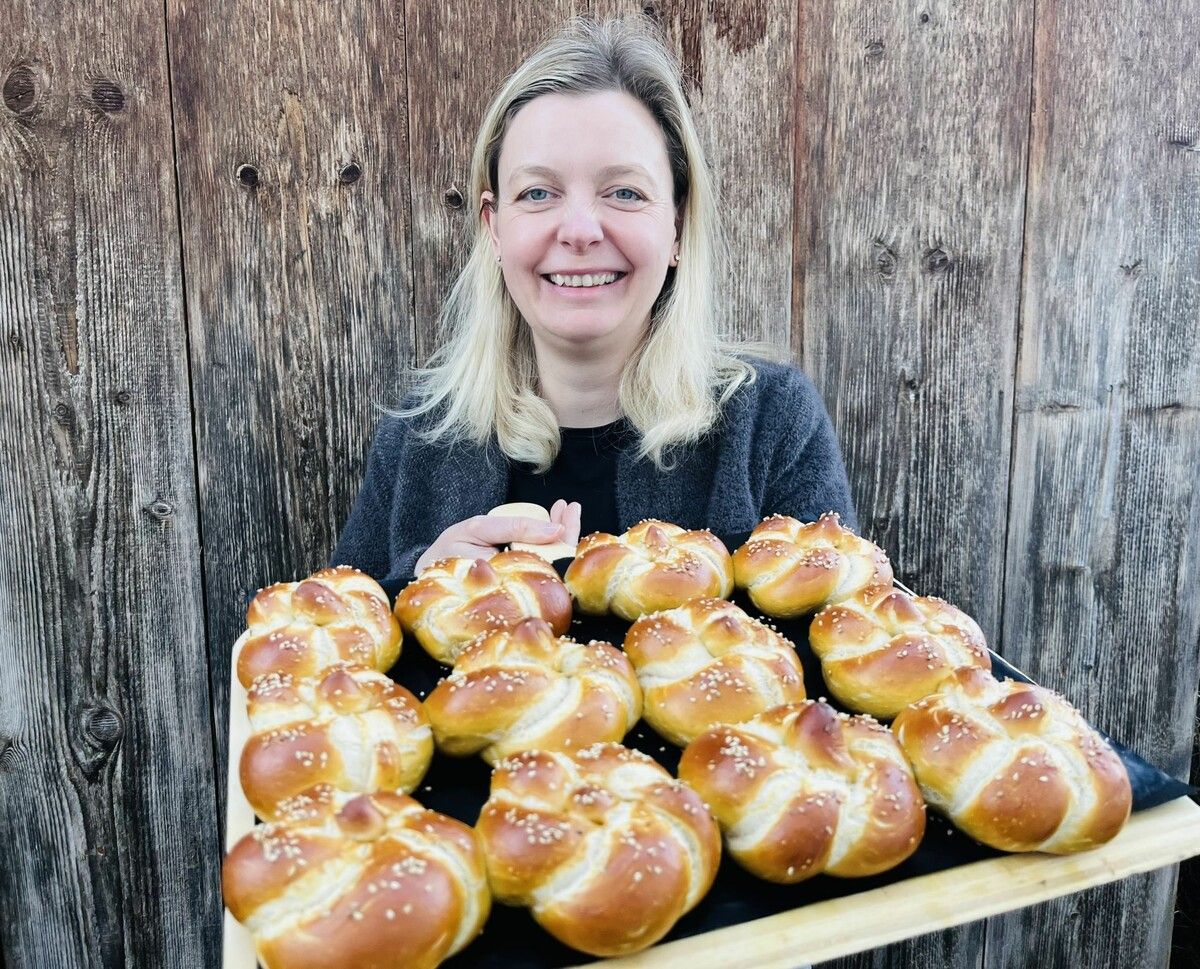 Alexandra Frick präsentiert ein leckeres Rezept für einen Apfelstrudel. ⇒AFB