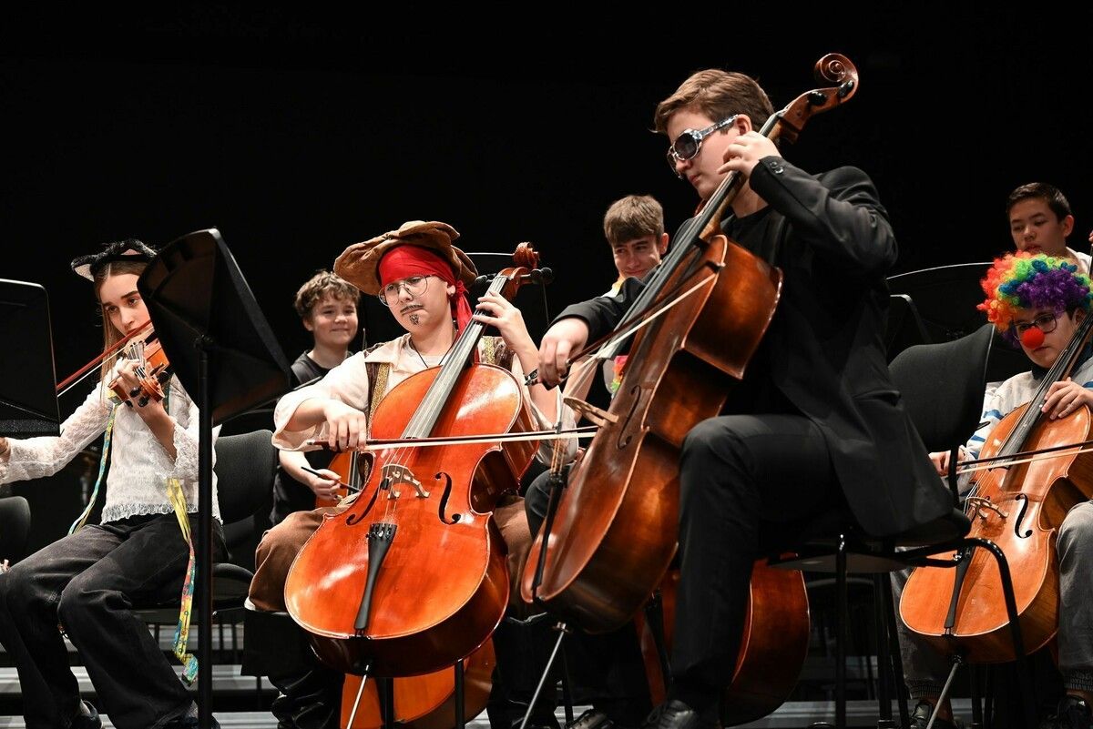 Am Samstagabend feierte die Rheintalische Musikschule ihr jährliches Faschingskonzert im Reichshofsaal.⇒Bvs
