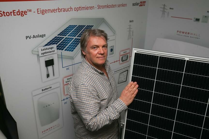 Andreas Müller sieht durch ausländische Subunternehmer keinen fairen Wettbewerb bei Großanlagen im Land. ⇒VN