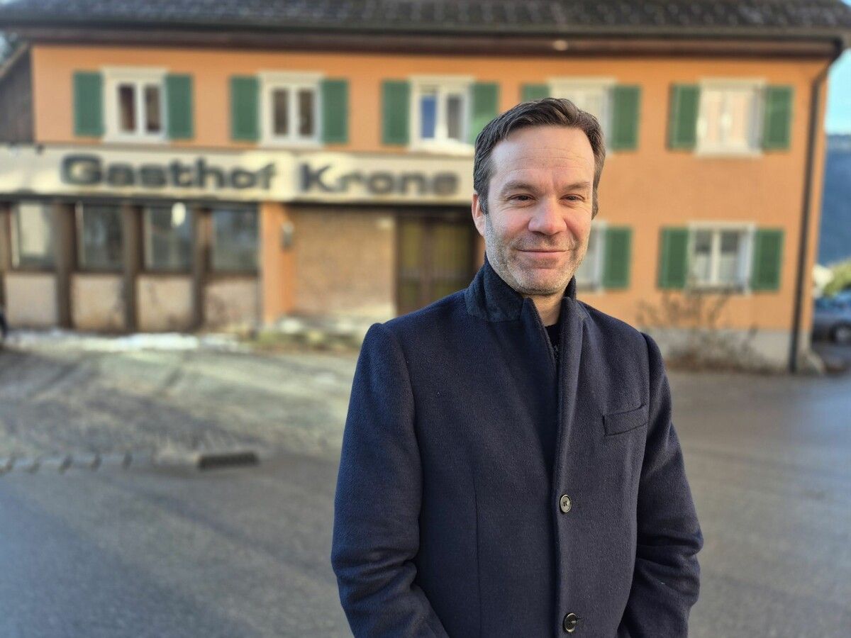 Bürgermeister Florian Themeßl-Huber wünscht sich wieder ein Gasthaus im Dorf. ⇒VN/JUN (3)