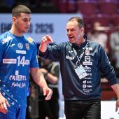 „In kalten Bus gepackt wie gefrorenes Hühnchen“