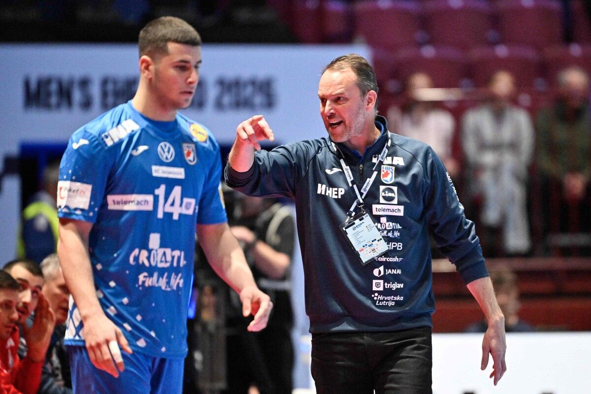 Dagur Sigurdsson ist mächtig sauer auf die EM-Organisatoren.⇒AP