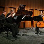 Der Lehrkörper spielt auf