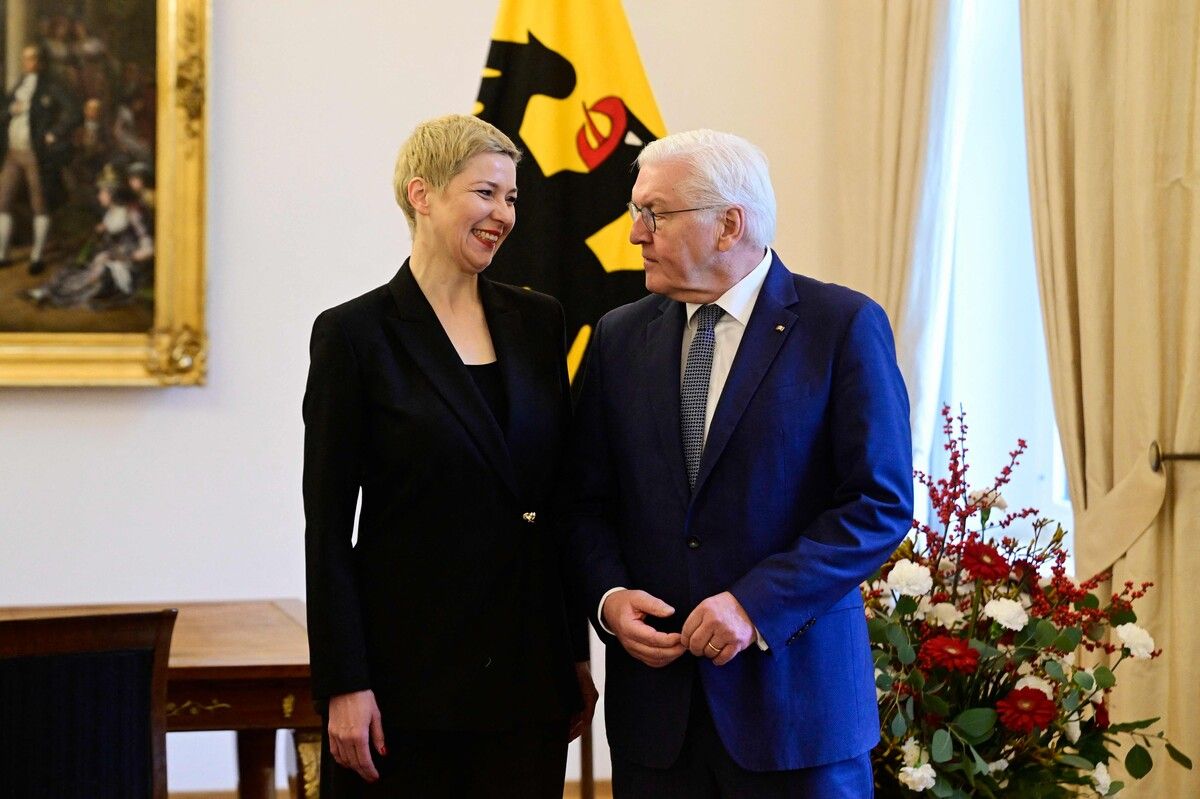 Der deutsche Bundespräsident Frank-Walter Steinmeier hat die belarussische Oppositionspolitikerin Maria Kalesnikava im Schloss Bellevue empfangen.