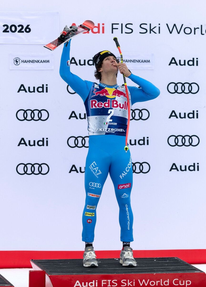 Der Italiener Giovanni Franzoni bestätigte seine aktuelle Topform und holte sich den wohl prestigeträchtigsten Sieg im Skiweltcup bei der Abfahrt auf der Streif in Kitzbühel.⇒gepa