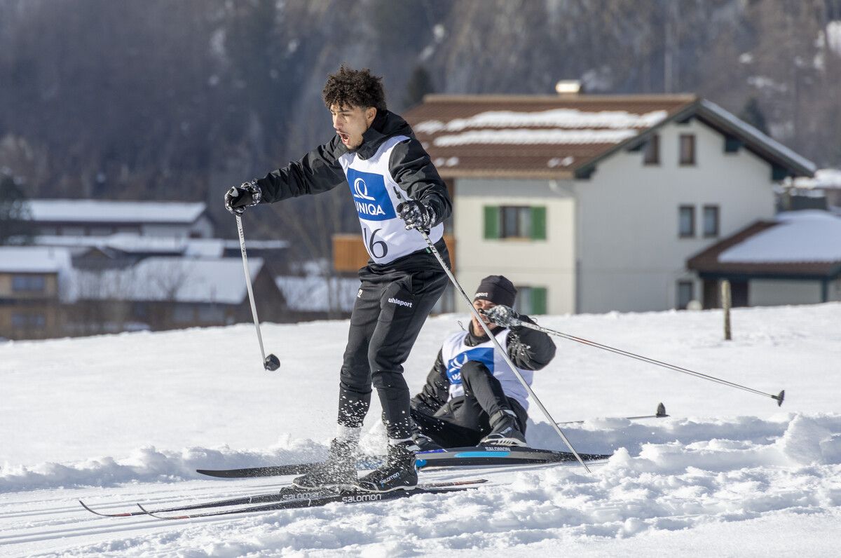 Der Spaß beim abschließenden Biathlon im Rahmen des Trainingslagers von Austria Lustenau kam nicht zu kurz. Wie man an Amine Bouchennas Gesichtsausdruck sieht.⇒Paulitsch