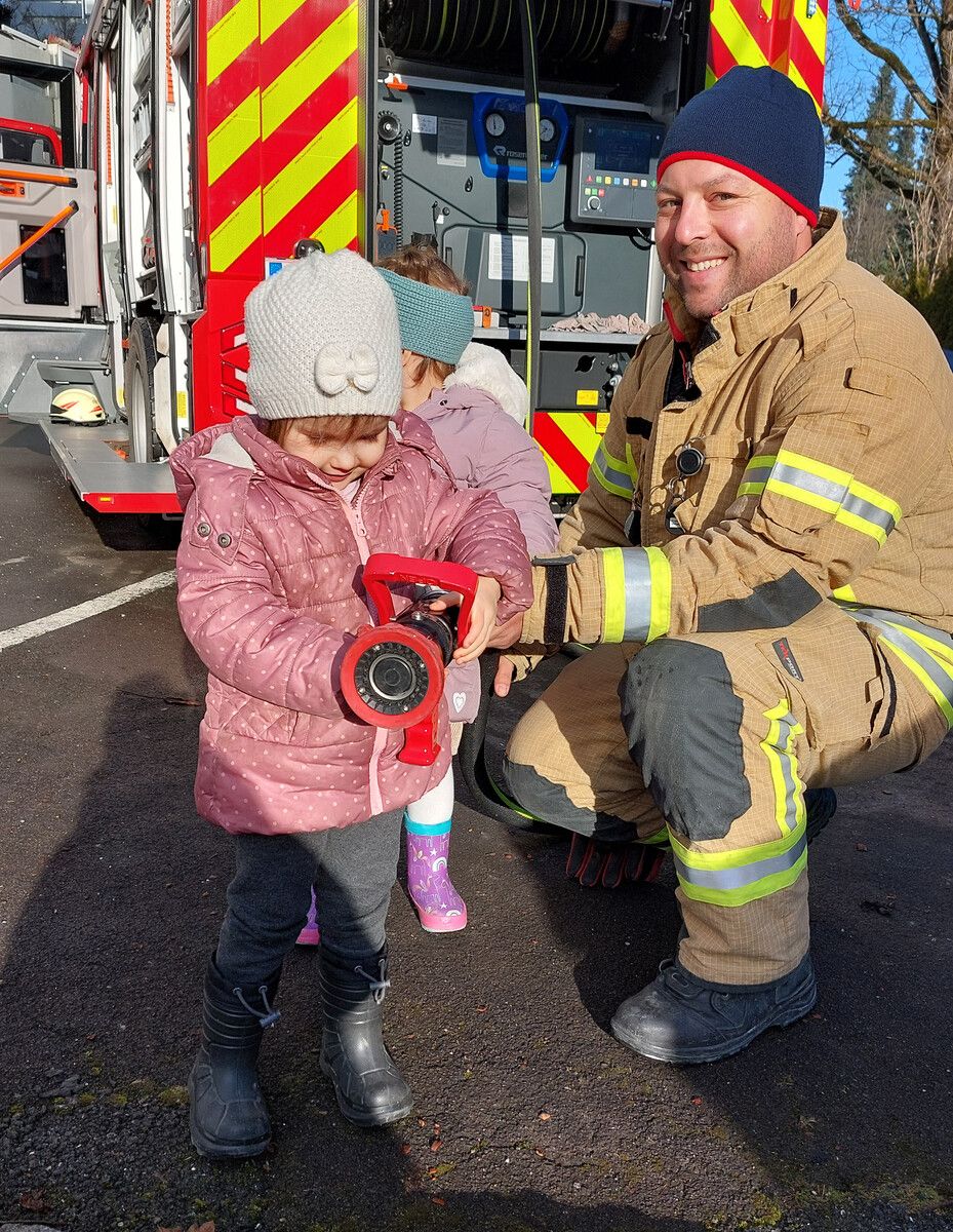 Der Vater eines Kindergartenkindes kam in voller Feuerwehrmontur. ⇒stadt dornbirn