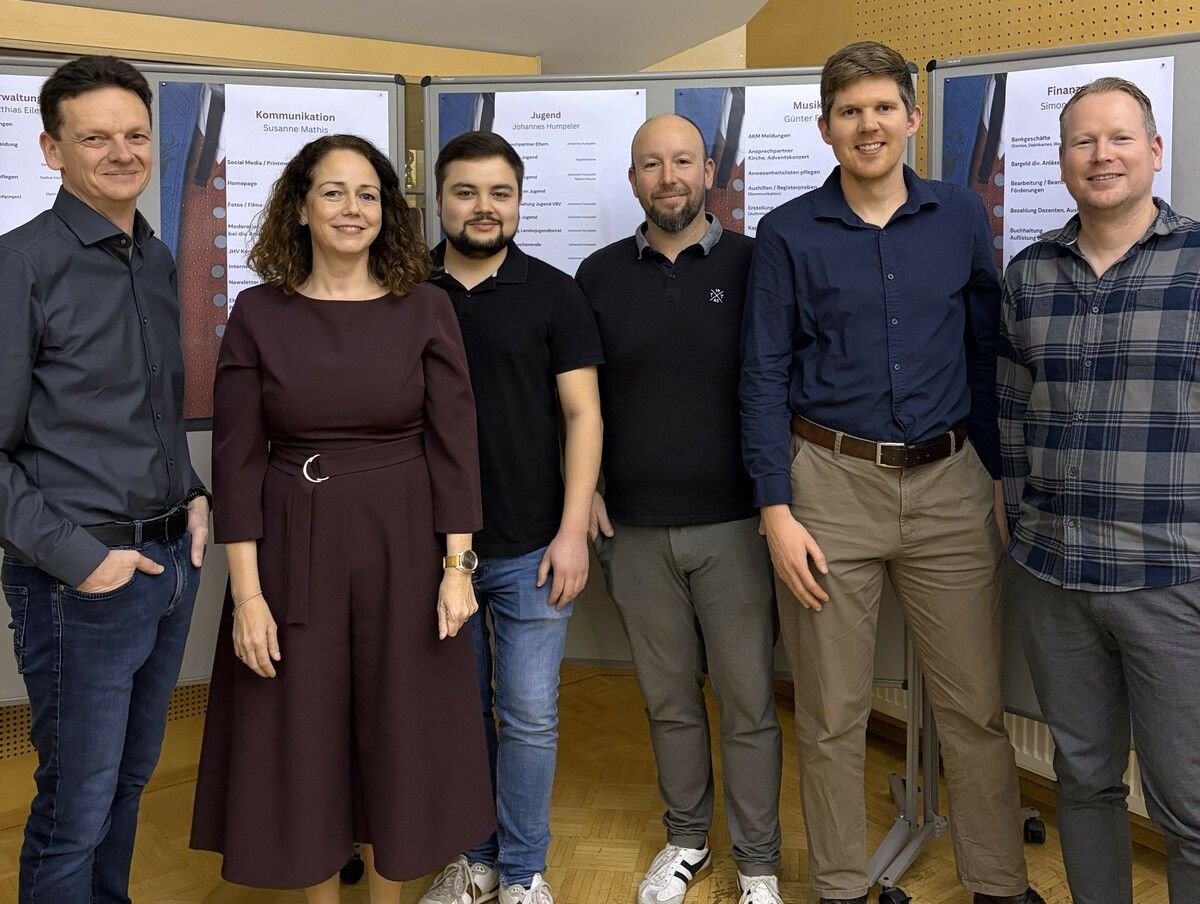 Die sechs Themenkoordinatoren, die nun die Vereinsführung gemeinsam übernehmen.⇒Bürgermusik Höchst