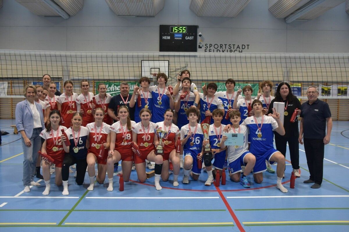 Die Sieger: Höchst Mädchen und Dornbirn Burschen. ⇒BP (3)