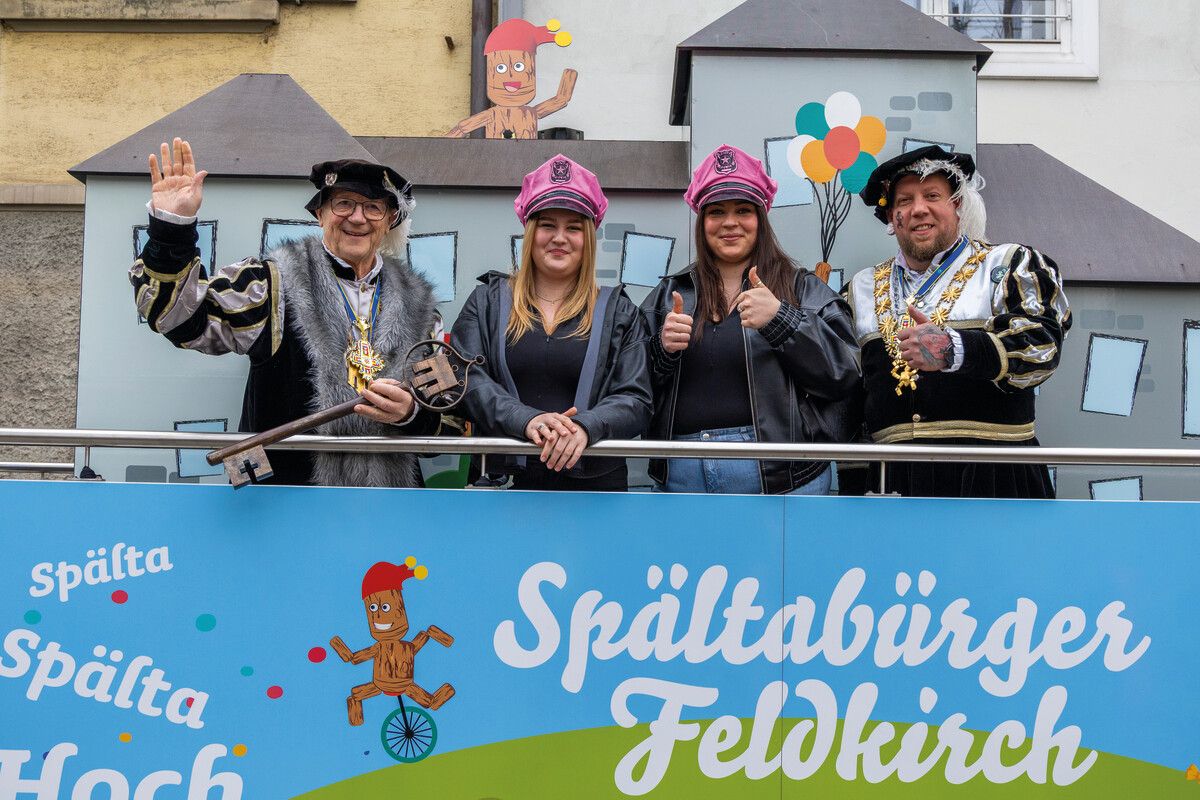 Die VN verlosen 2 Plätze auf dem Faschingswagen der Spältabürger.⇒ Roland Paulitsch