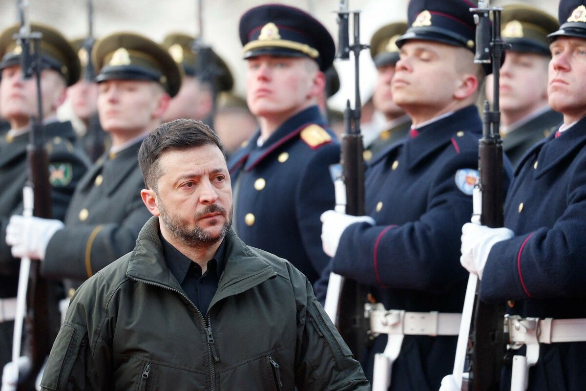 Es seien viele Themen besprochen worden, meldete Selenskyj nach den Gesprächen.⇒AFP