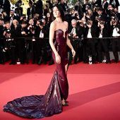 Neustart für Rebecca Mir