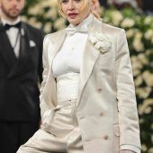 Madonna singt für D&G