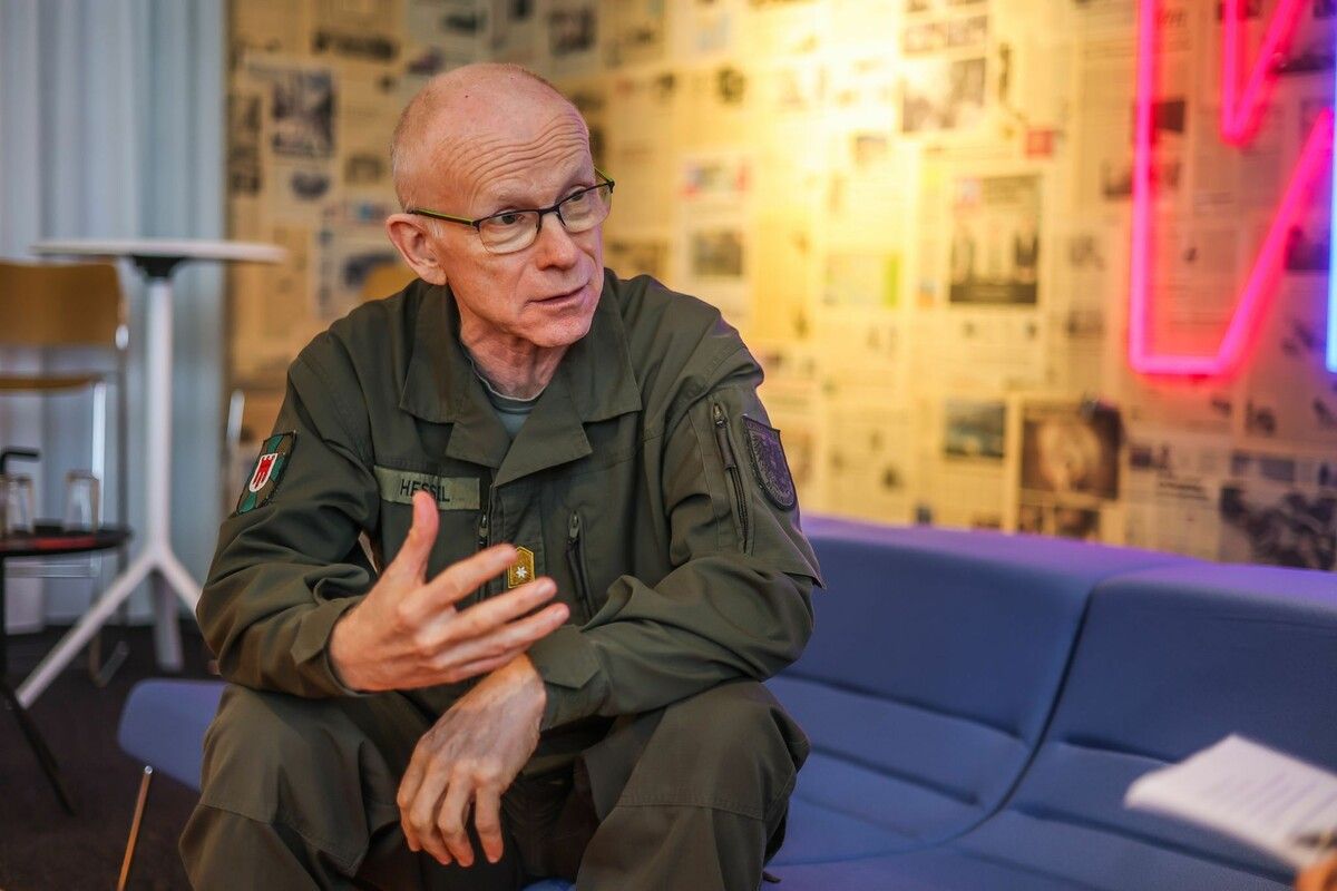 Wieder mit den Säbeln rasseln