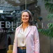 Kniggeexpertin Juanita Hieble gibt Tipps für eine gelungene Ballnacht. »A6