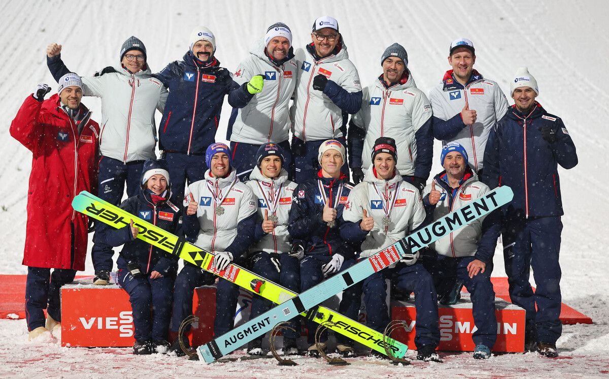 ÖSV-Adler springen zu WM-Silber