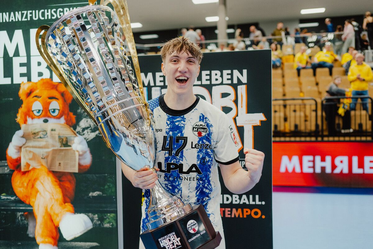 Lukas Fritsch und der Alpla HC Hard gewinnen Liga-Cup. »C5