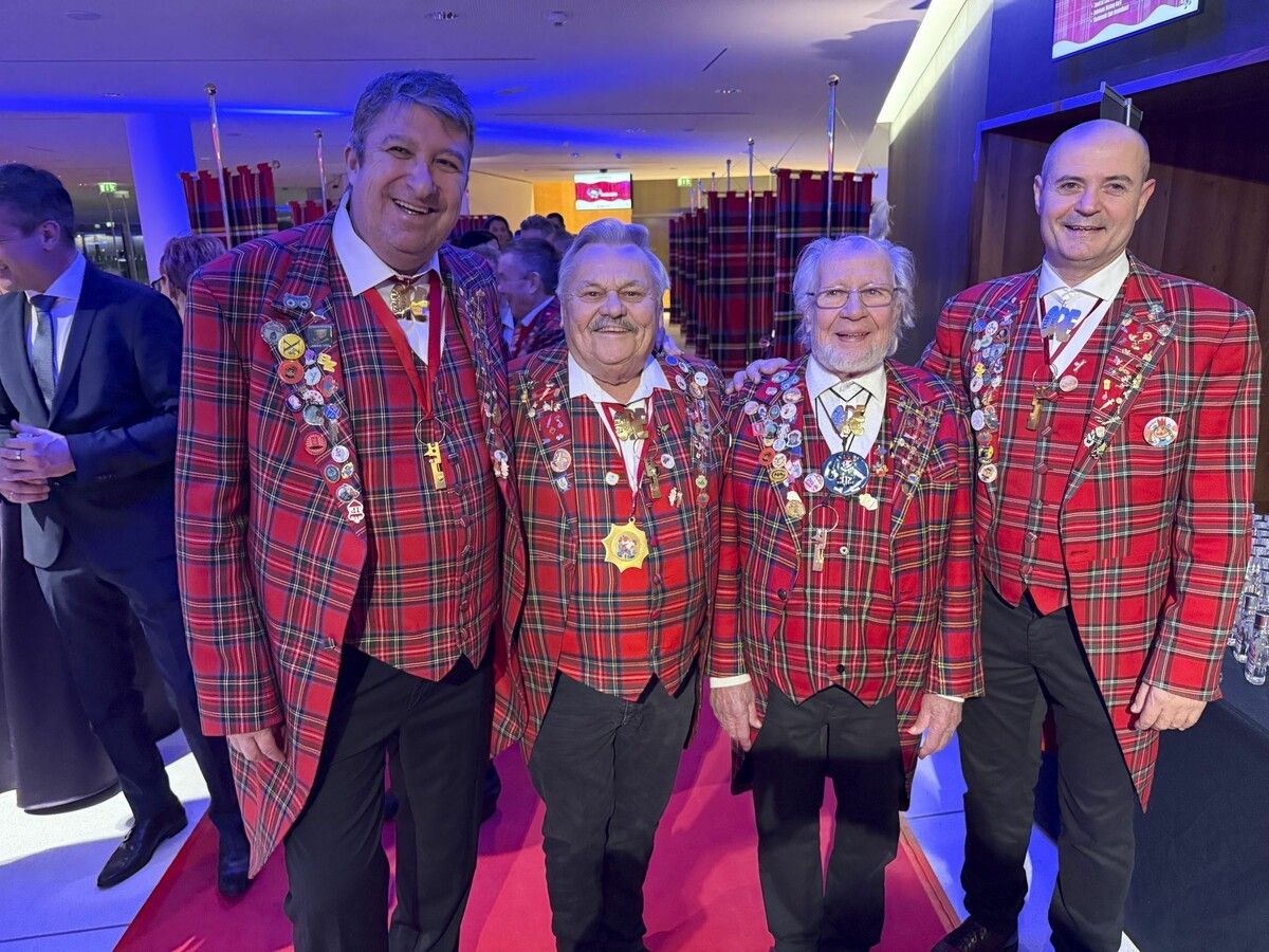 Gastgeber Walter Egle mit seinen Altprinzen-Kollegen Ramon Schmid, Hans Hotz und Ore-Ore-Präs. Martin Steiner.⇒Franc