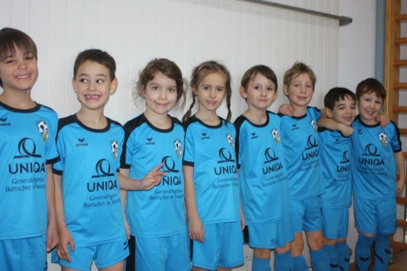 Hausherr FC Schlins freut sich auf den Beginn des Hallenturnieres.⇒vn/tk